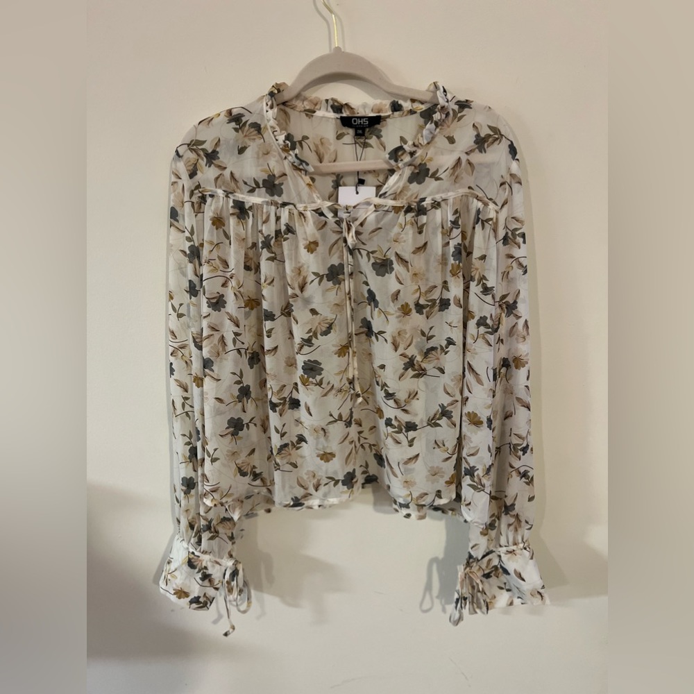Plus| Silk Front Tie Flower Blouse